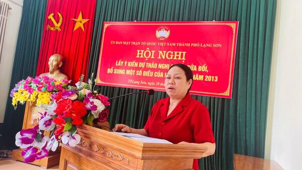 Ủy ban MTTQ Việt Nam thành phố Lạng Sơn góp ý kiến về dự thảo Nghị quyết sửa đổi, bổ sung một số điều của Hiến pháp năm 2013
