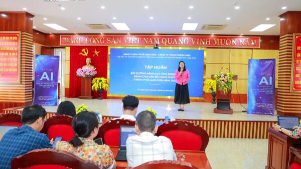 TẬP HUẤN SỬ DỤNG CÔNG NGHỆ TRÍ TUỆ NHÂN TẠO (AI)
