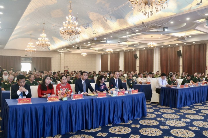Các đại biểu tham dự chương trình